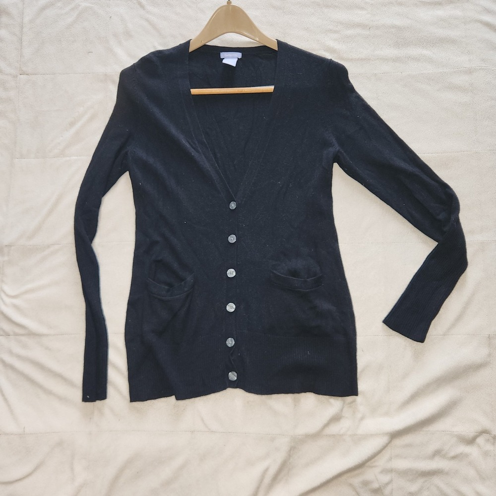 Classic Gap Maternity long-sleeve button-up cardigan sweater in size Small Black
